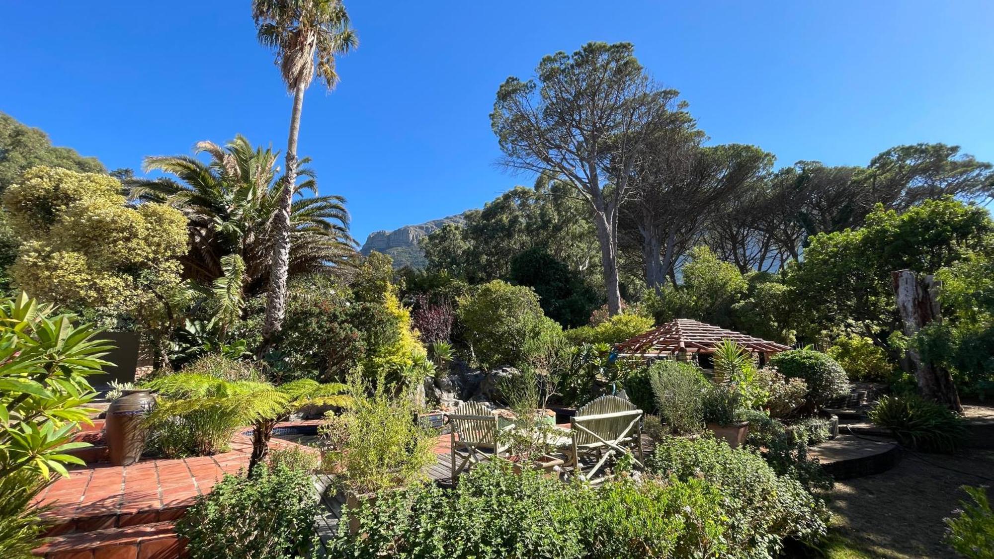 Вилла Unique Hout Bay House Экстерьер фото
